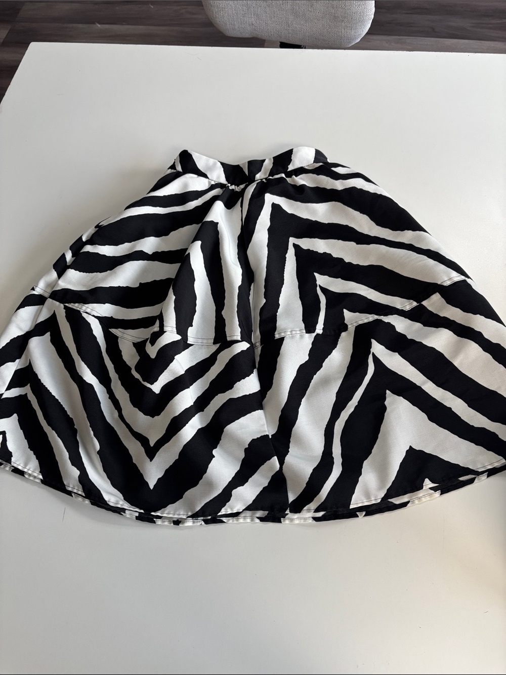 Express Black and White Zebra Skater Skirt - Picture 3 of 5